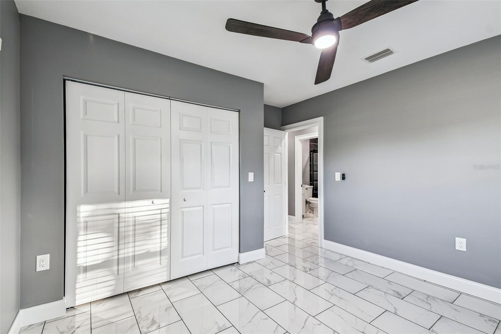 Image 24 of 74 For 1811 Marilyn Avenue