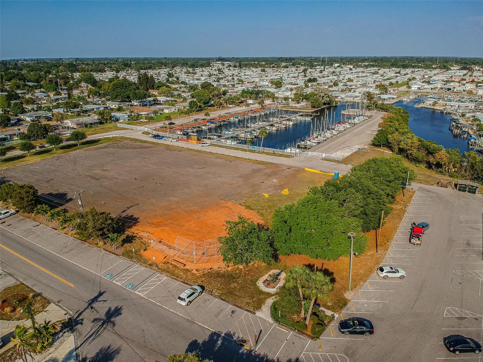 Image 33 of 74 For 1811 Marilyn Avenue