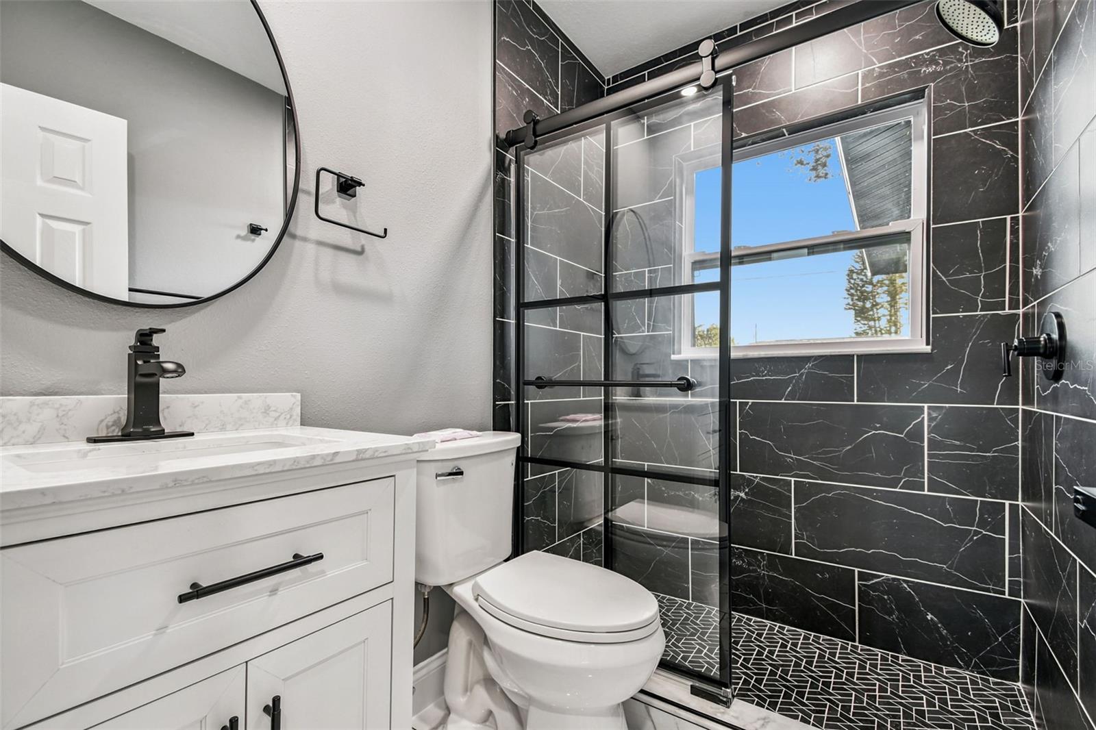 Image 50 of 74 For 1811 Marilyn Avenue