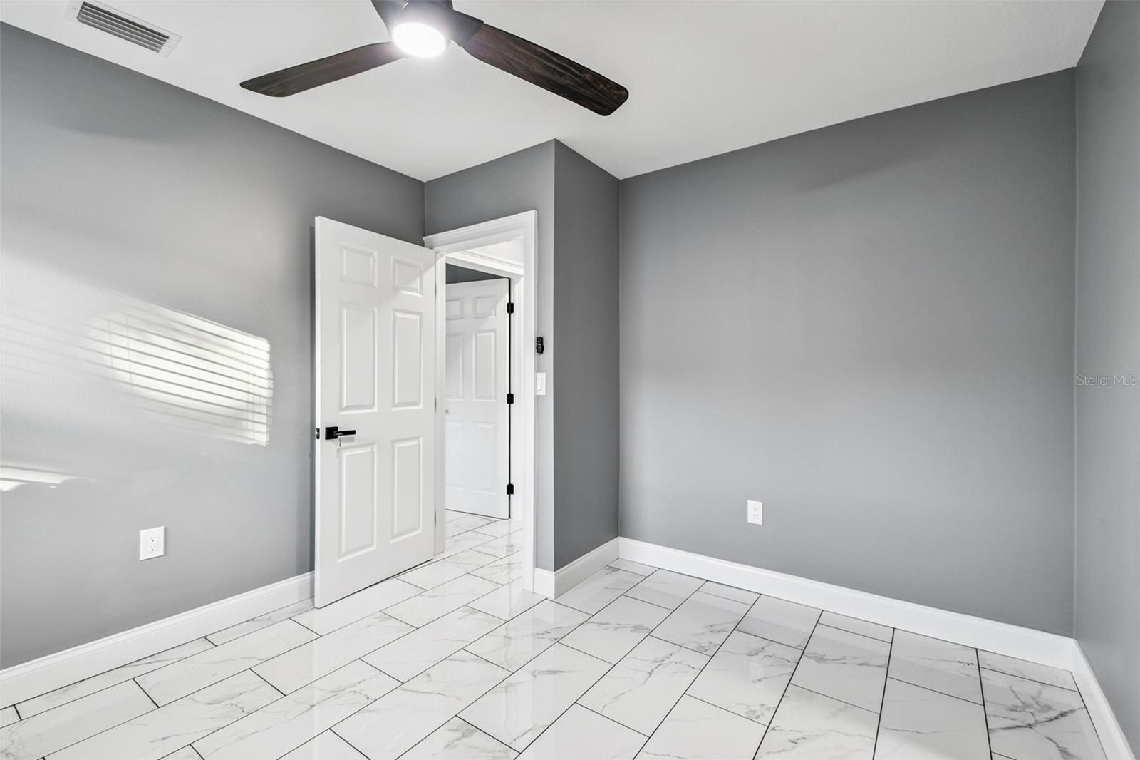 Image 65 of 74 For 1811 Marilyn Avenue