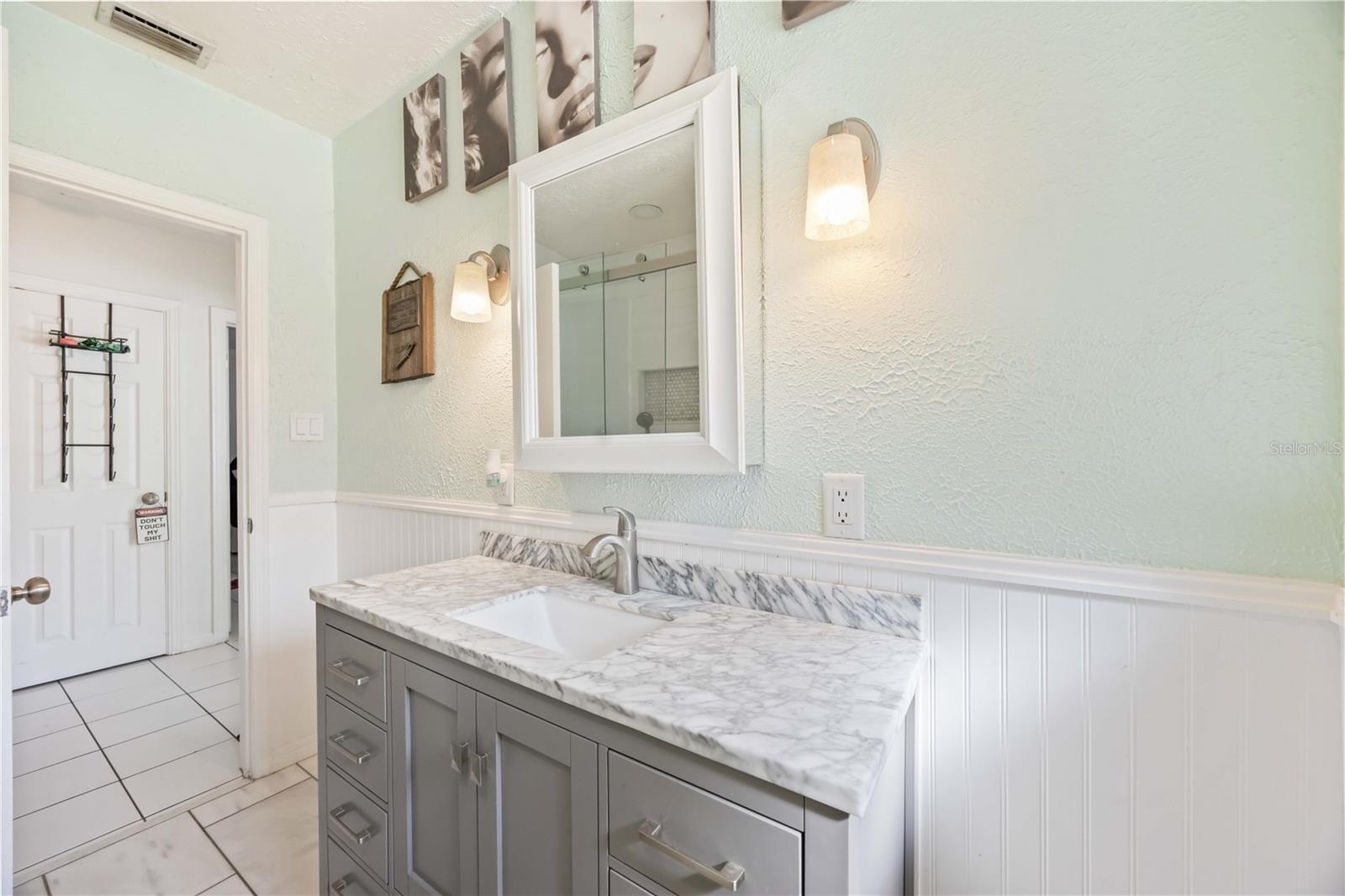 Image 21 of 35 For 2811 17th Avenue W