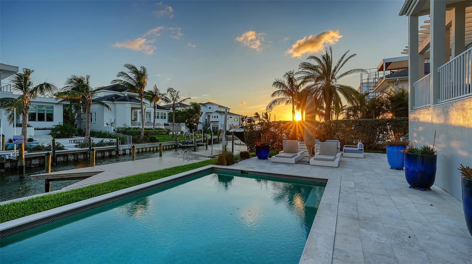 Listing photo id 9 for 1516 Sandpiper Lane