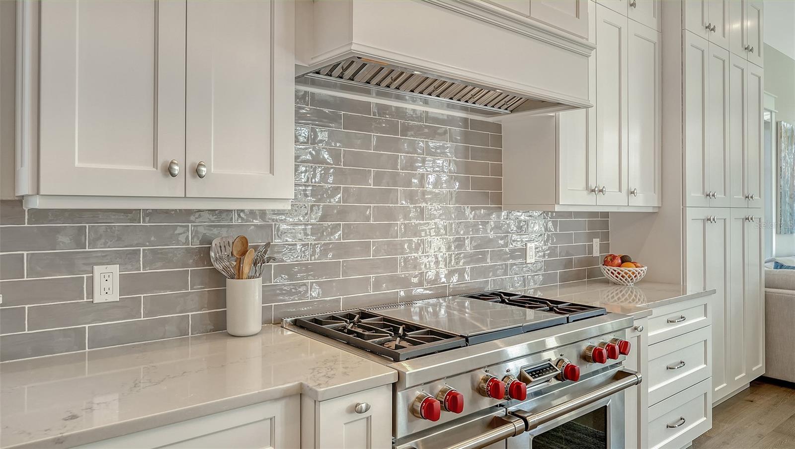 Listing photo id 28 for 1516 Sandpiper Lane