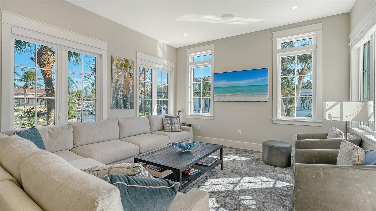 Listing photo id 32 for 1516 Sandpiper Lane