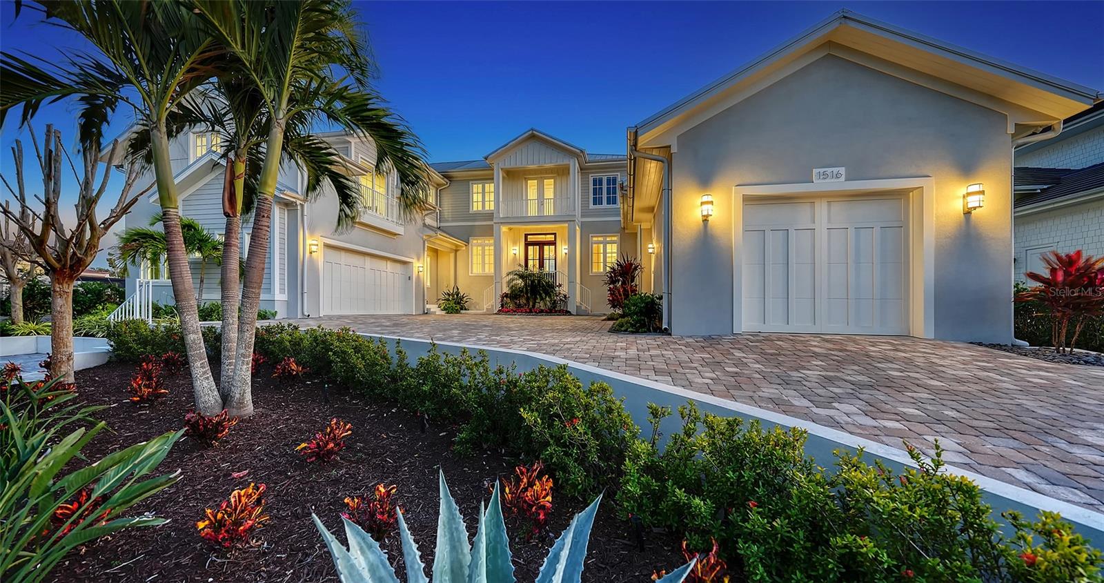 Listing photo id 2 for 1516 Sandpiper Lane