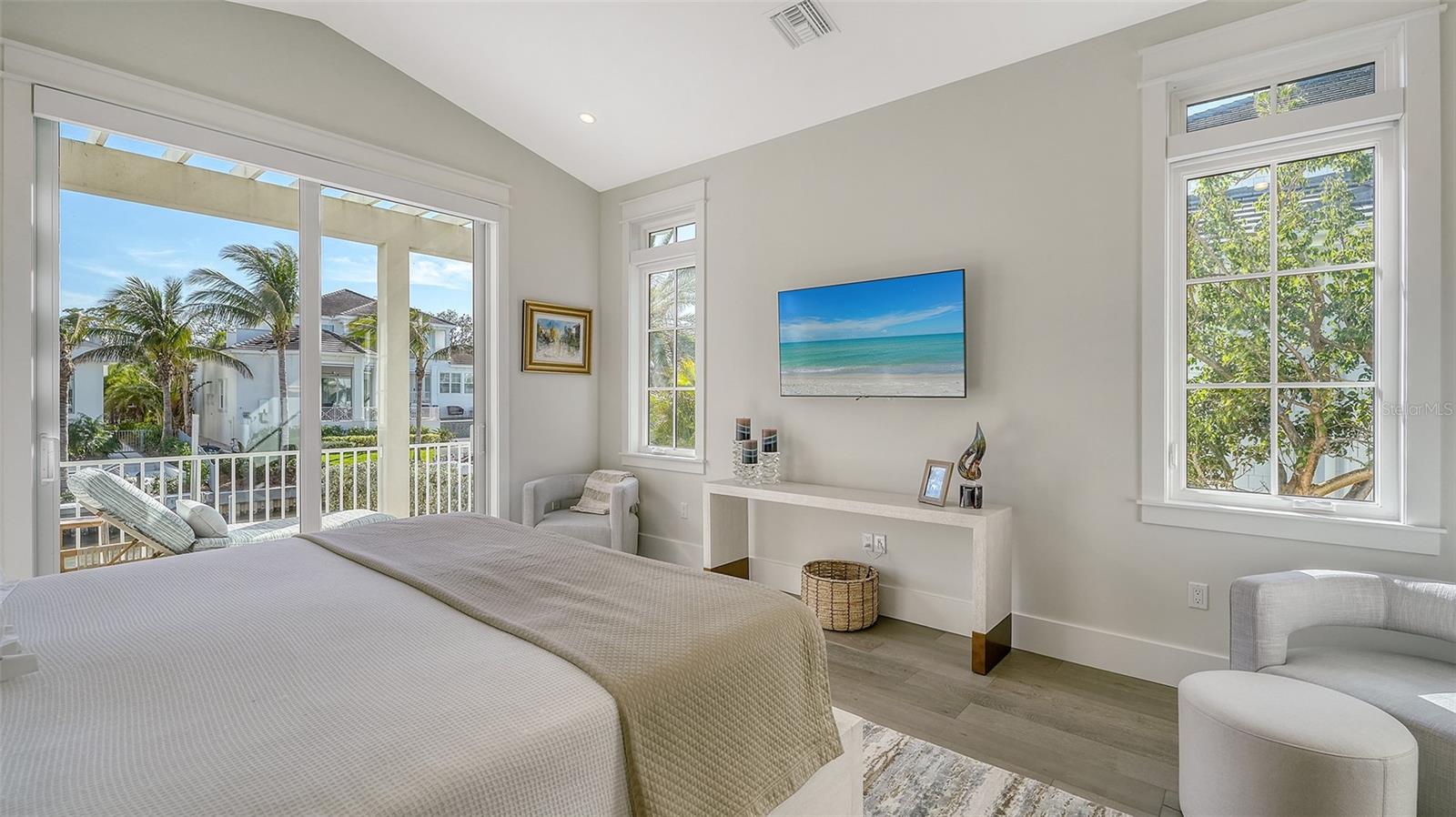 Listing photo id 39 for 1516 Sandpiper Lane