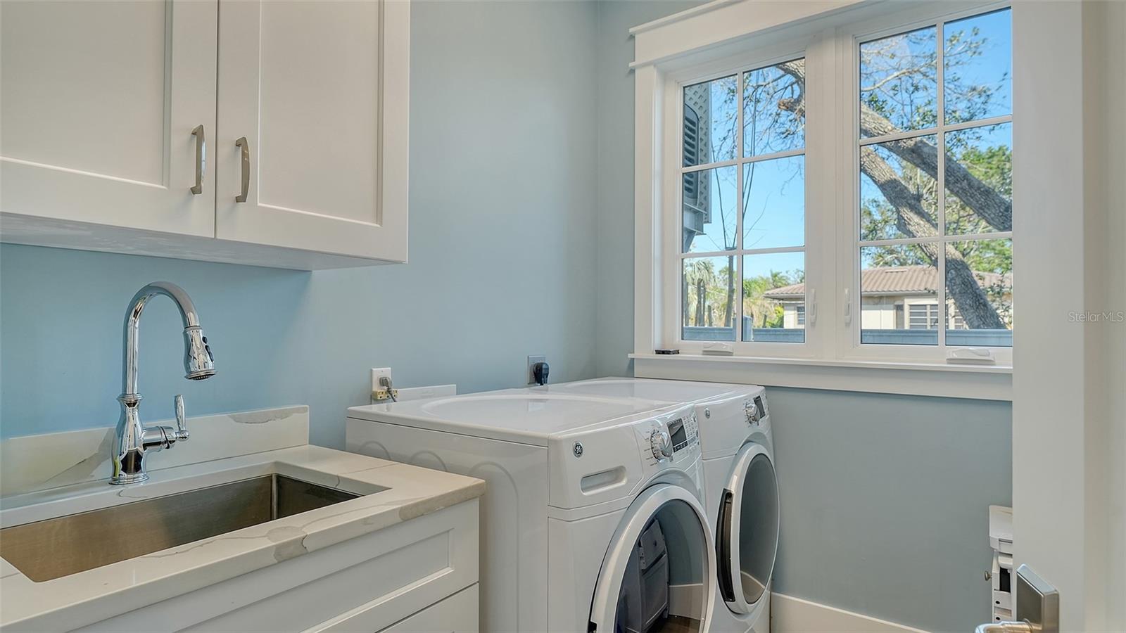 Listing photo id 46 for 1516 Sandpiper Lane