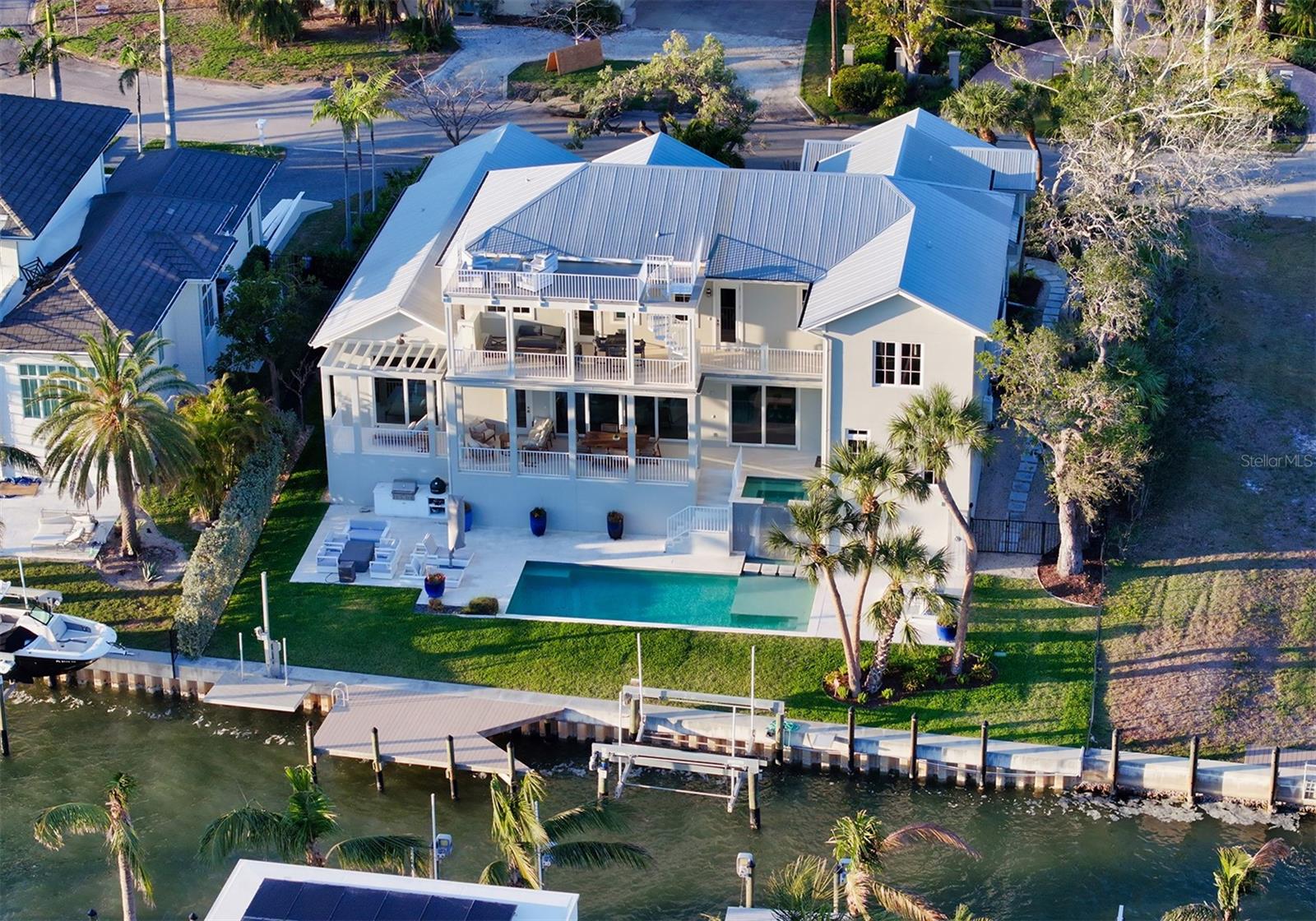 Listing photo id 4 for 1516 Sandpiper Lane