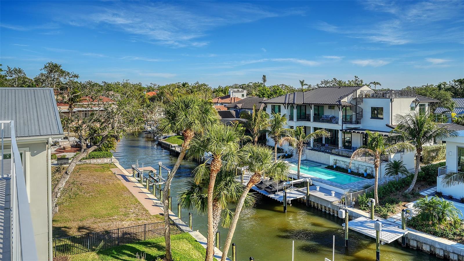 Listing photo id 75 for 1516 Sandpiper Lane