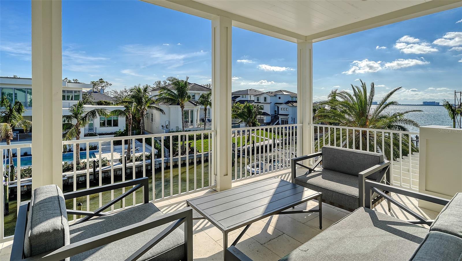 Listing photo id 76 for 1516 Sandpiper Lane