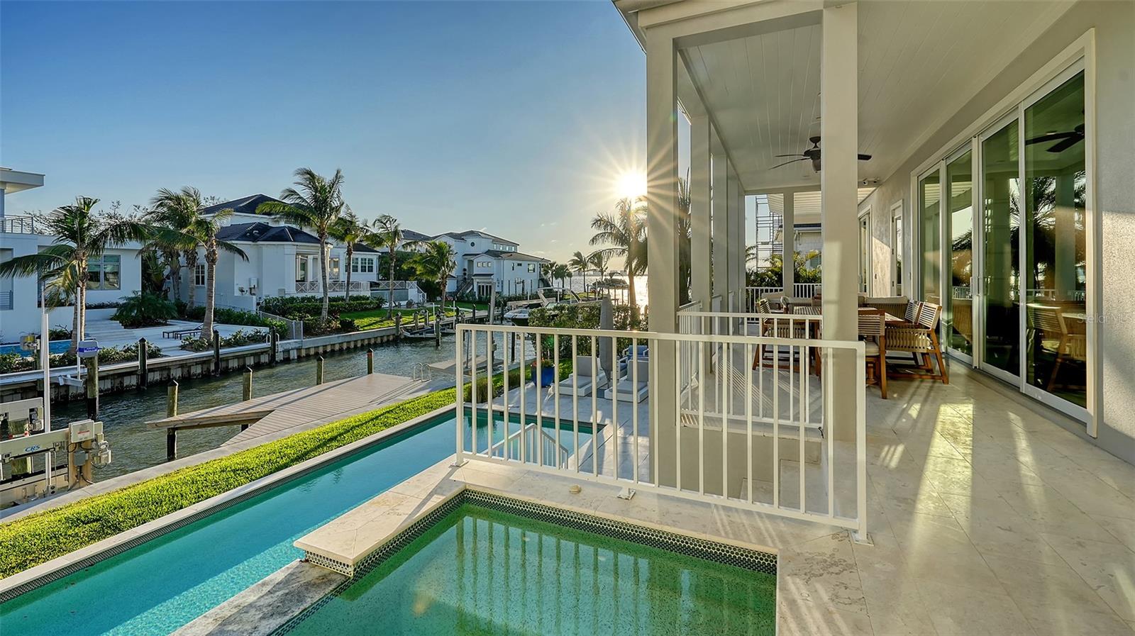 Listing photo id 77 for 1516 Sandpiper Lane