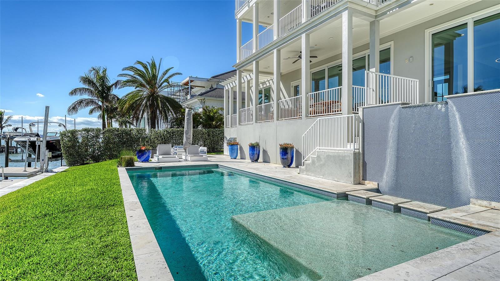 Listing photo id 90 for 1516 Sandpiper Lane