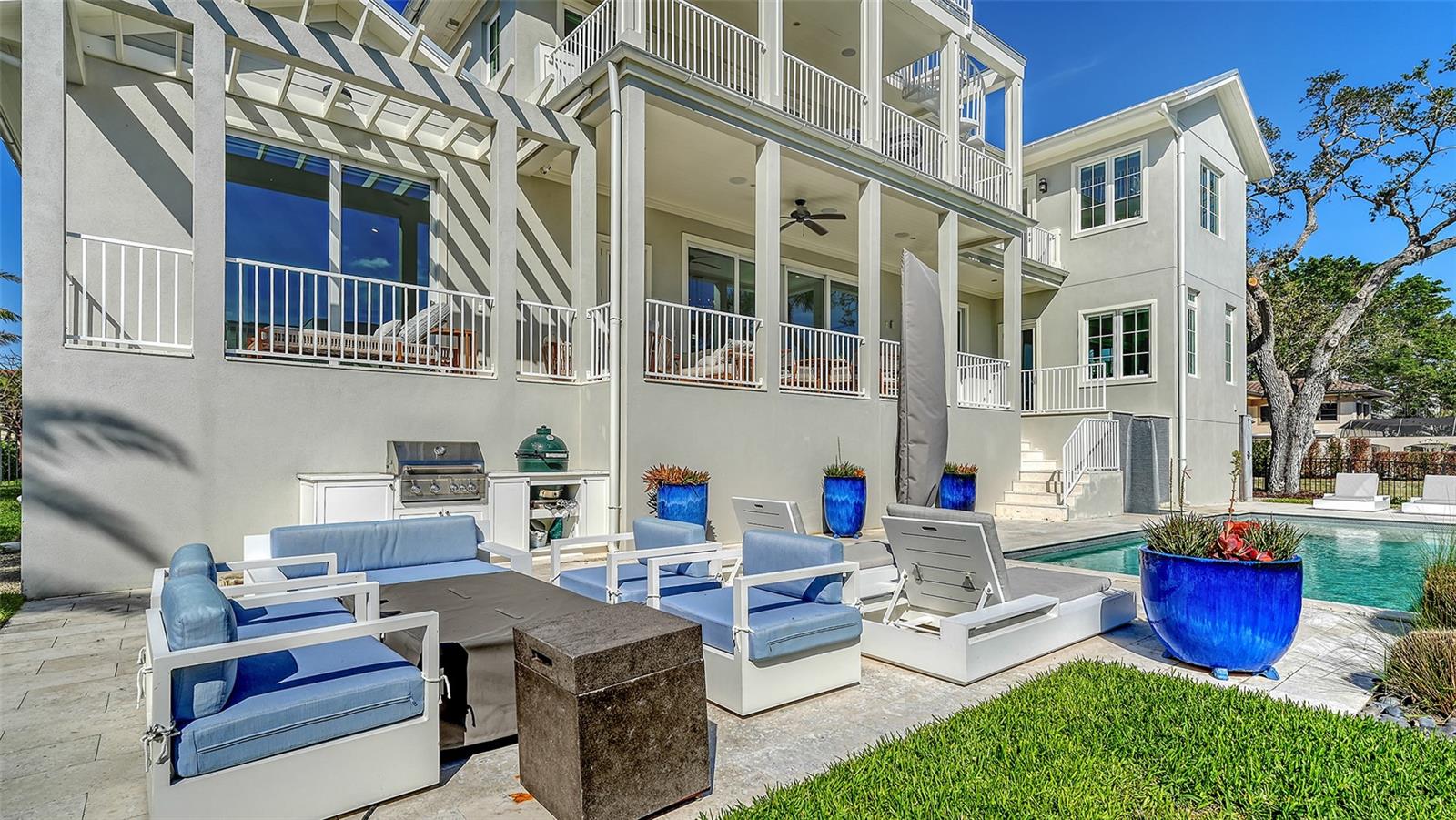 Listing photo id 93 for 1516 Sandpiper Lane