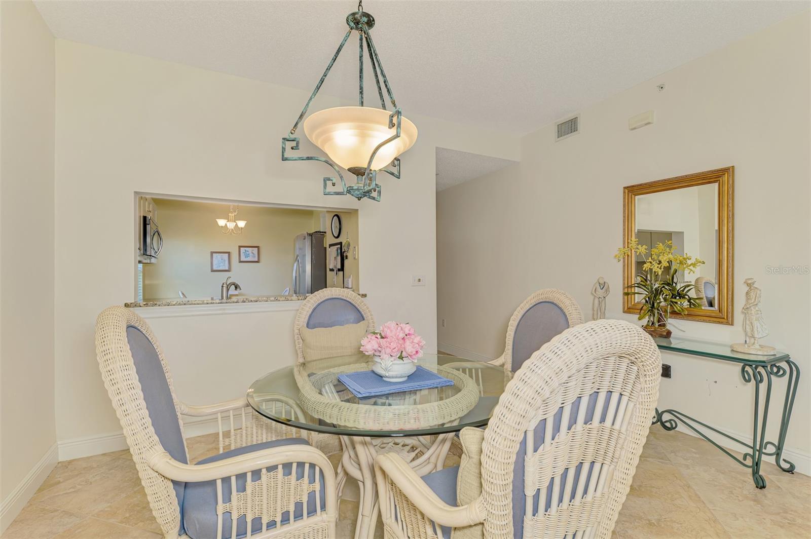 Image 13 of 86 For 9610 Club South  4203