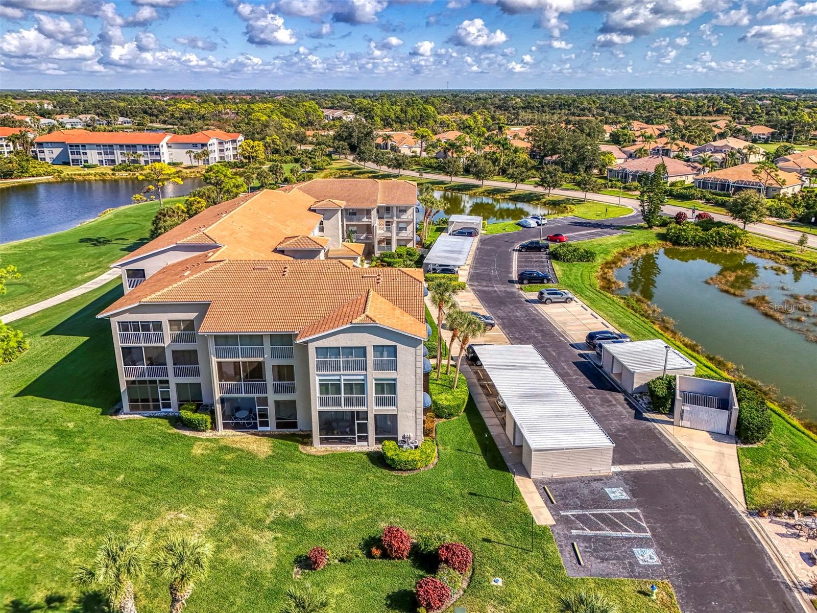 Image 6 of 86 For 9610 Club South  4203