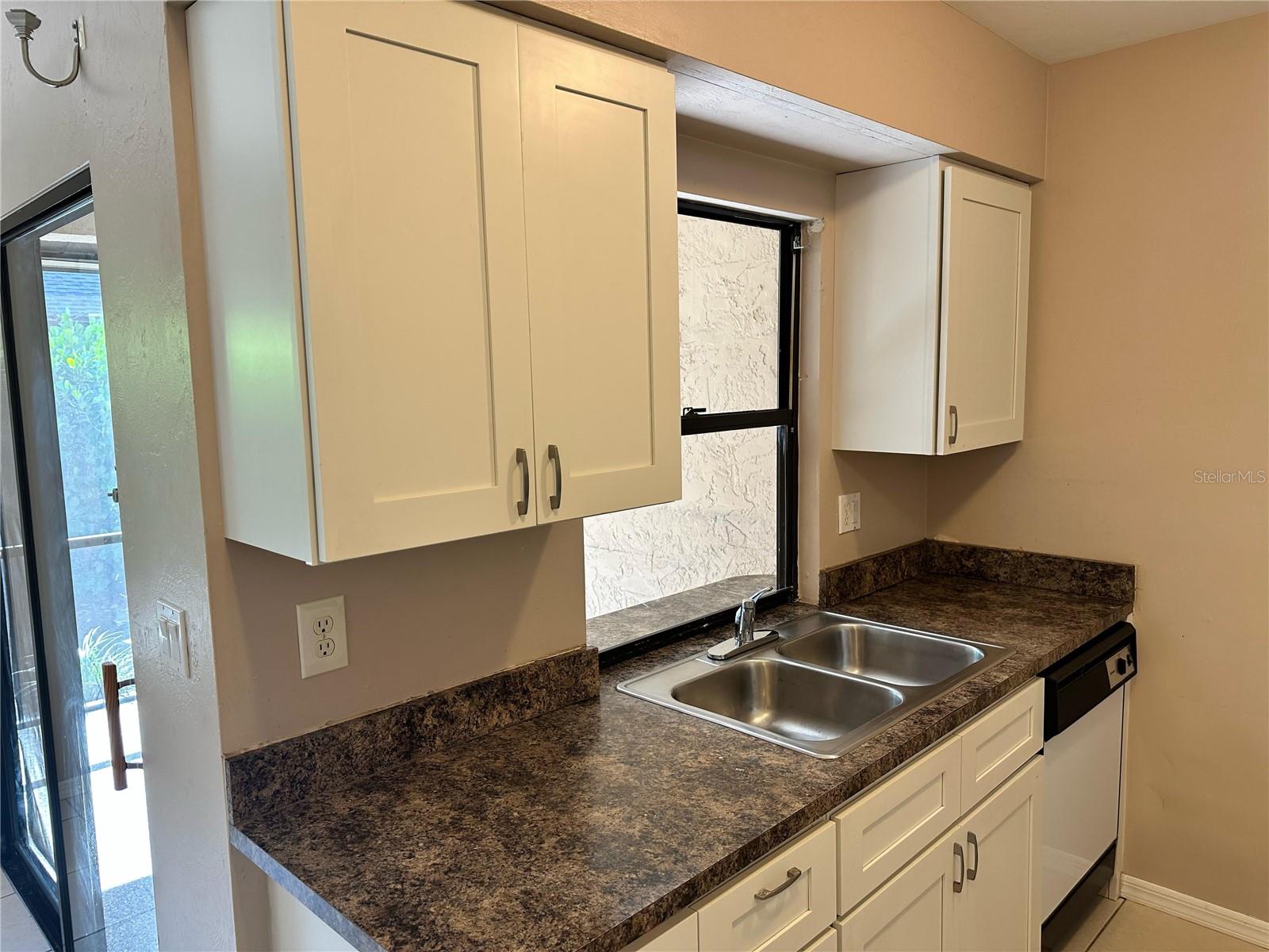 Image 16 of 31 For 1025 24th Avenue 1