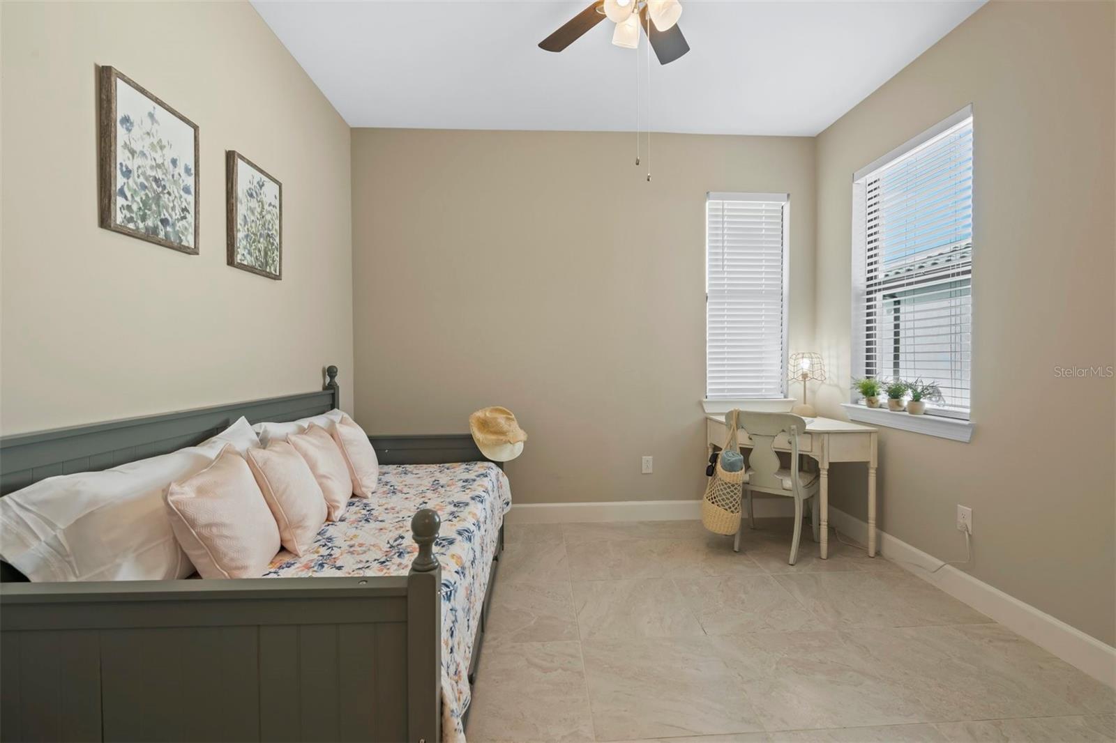 Image 11 of 18 For 14586 Mossy Pine Court