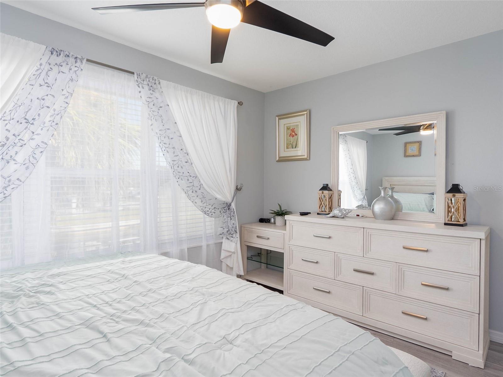 Image 13 of 44 For 4410 Warren Avenue 216