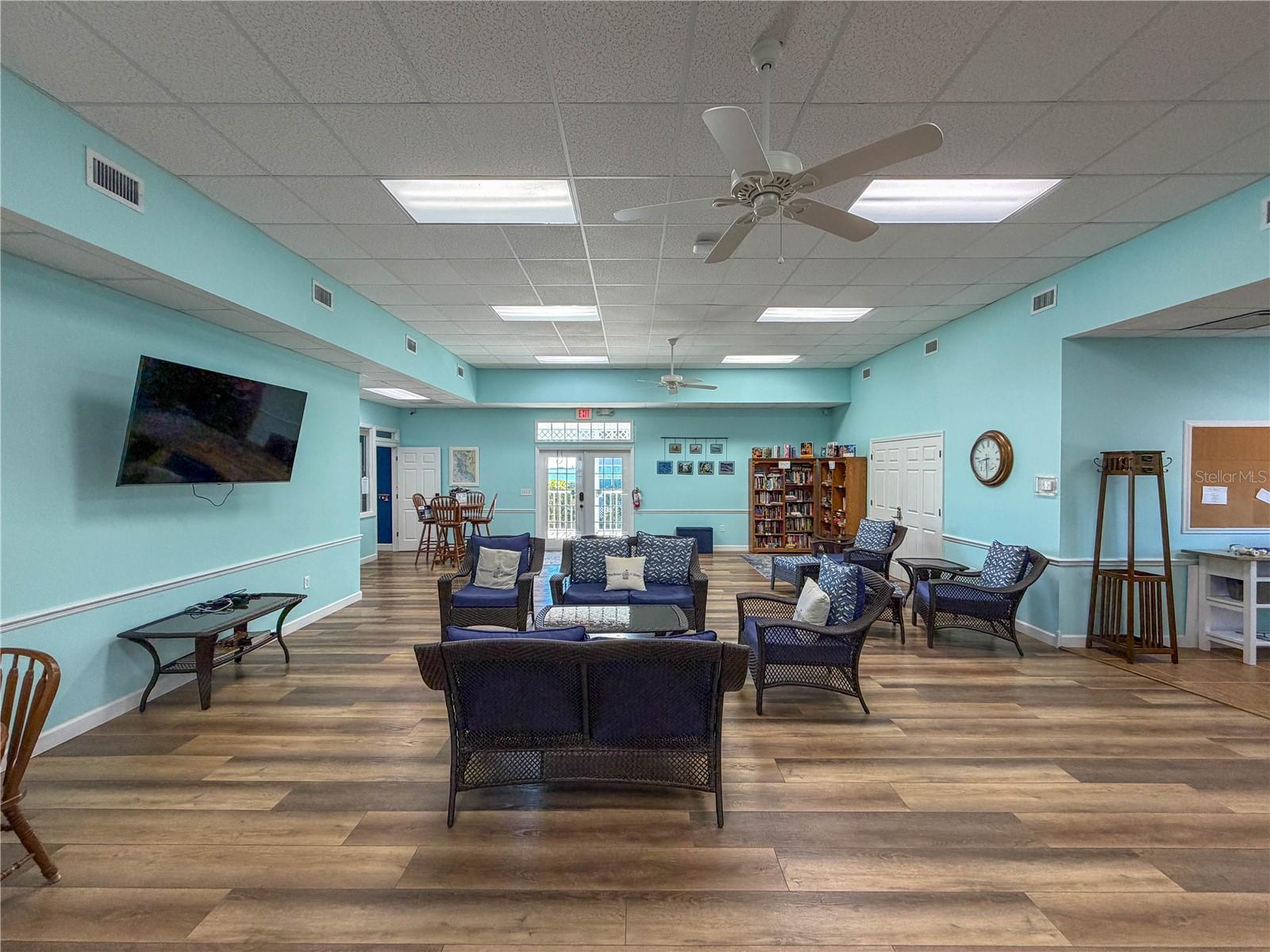 Image 43 of 44 For 4410 Warren Avenue 216