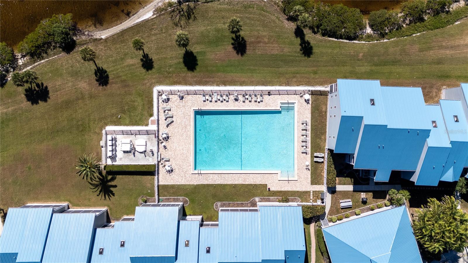 Image 7 of 44 For 4410 Warren Avenue 216