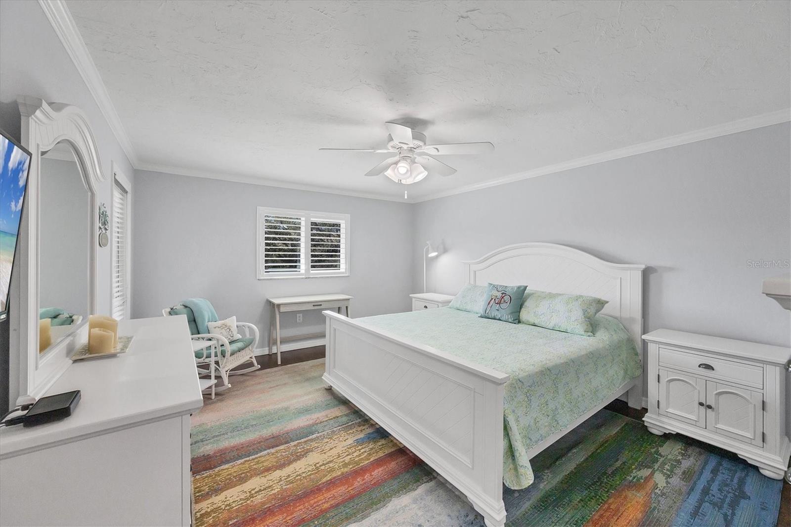 Image 20 of 40 For 370 Three Lakes Lane F