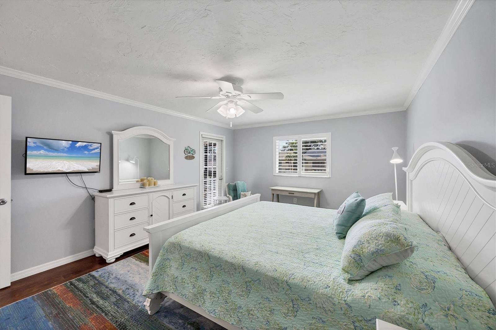 Image 21 of 40 For 370 Three Lakes Lane F