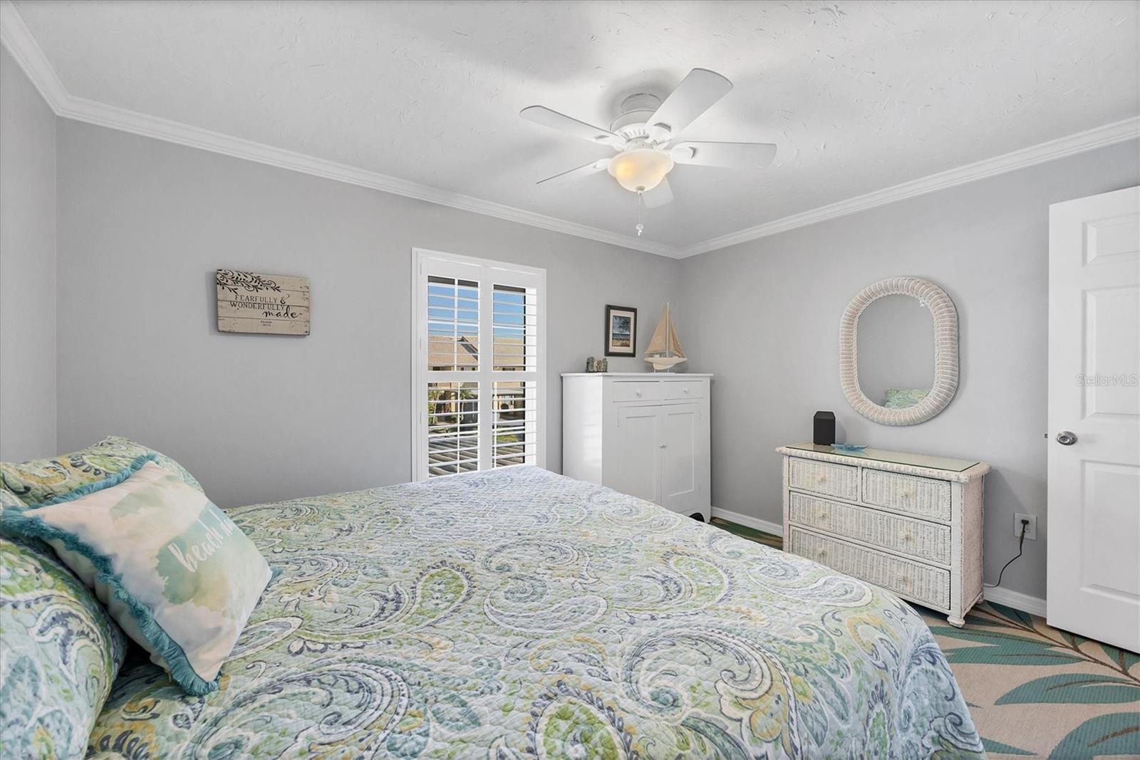 Image 27 of 40 For 370 Three Lakes Lane F