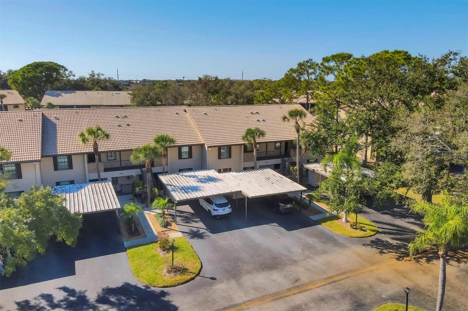 Image 38 of 40 For 370 Three Lakes Lane F