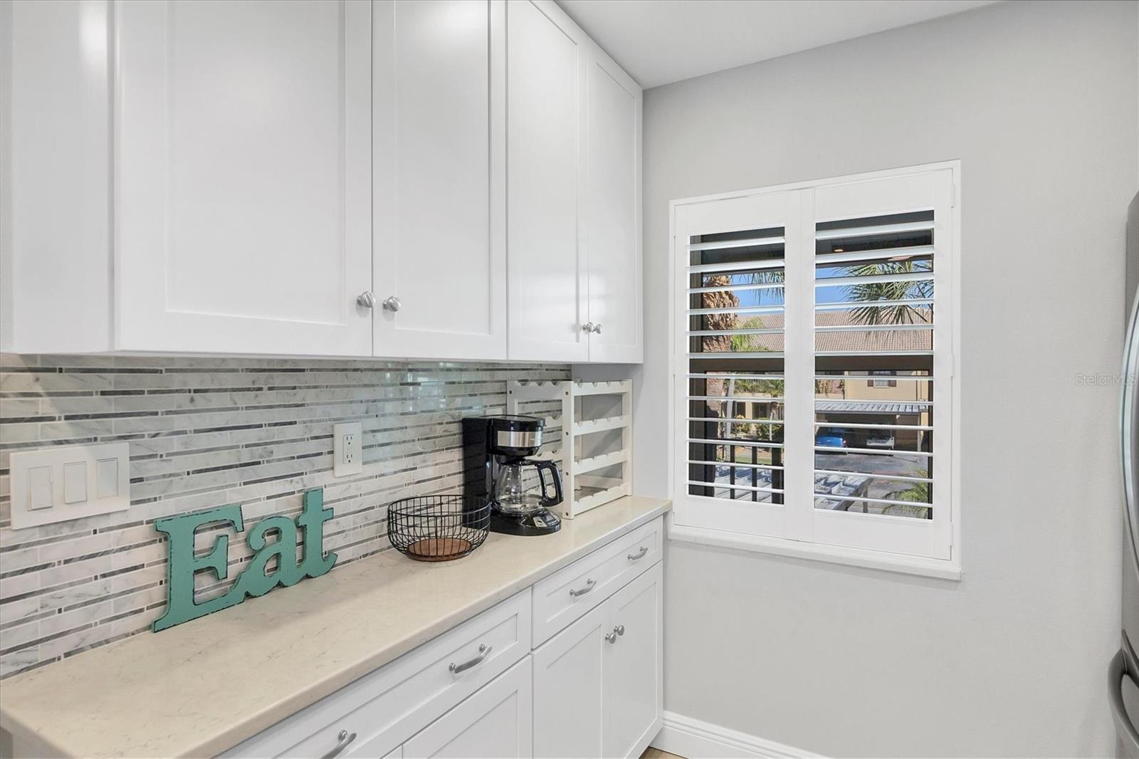 Image 8 of 40 For 370 Three Lakes Lane F