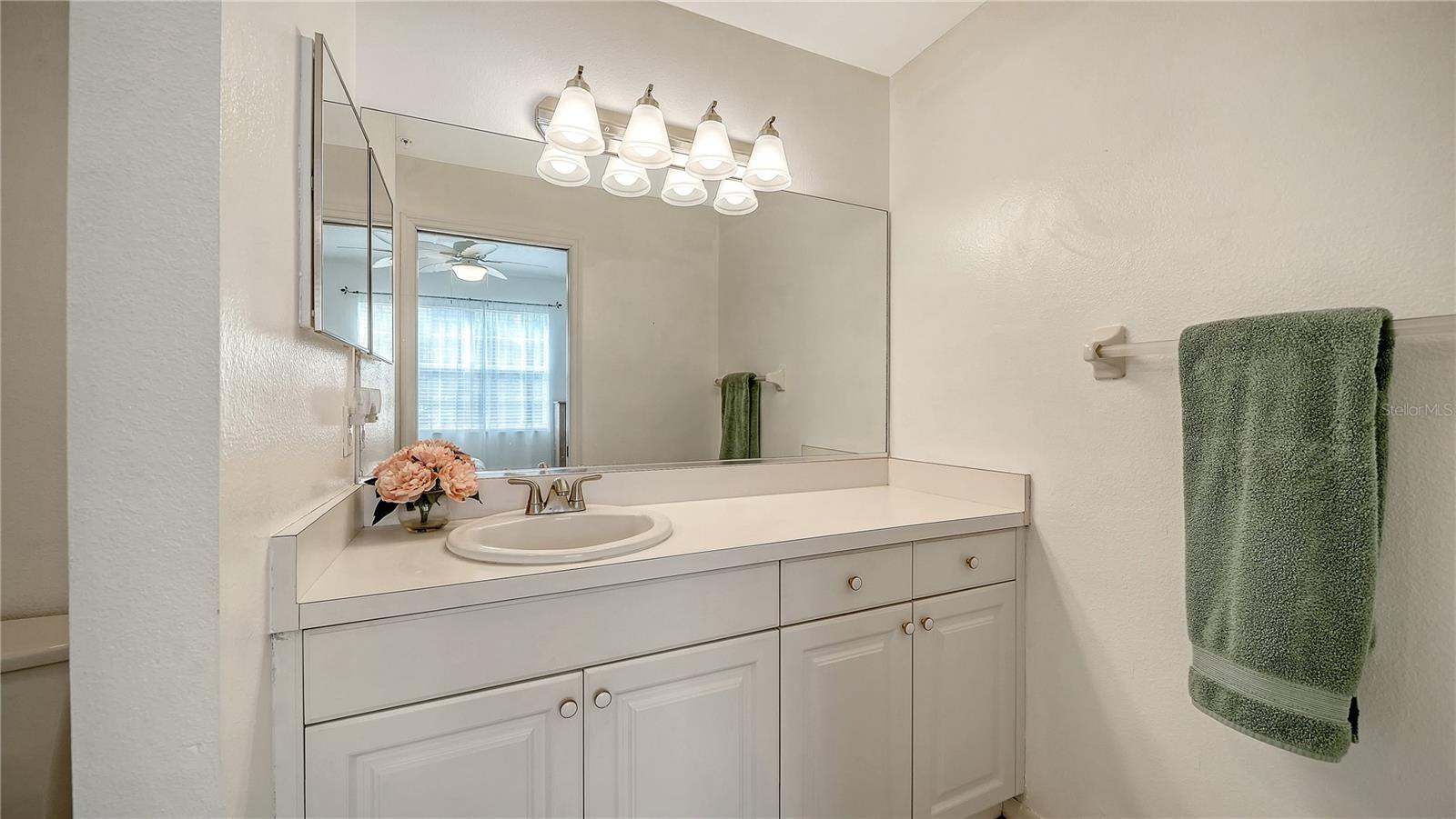 Image 13 of 32 For 4250 Players Place 2612