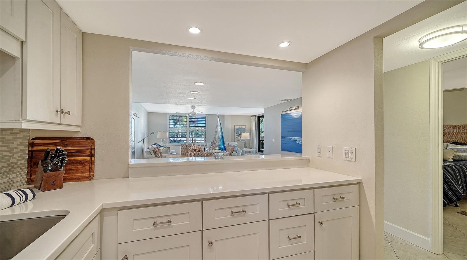 Image 17 of 69 For 8773 Midnight Pass Road 204g