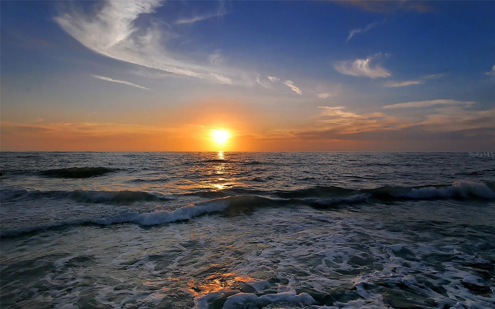 Image 63 of 69 For 8773 Midnight Pass Road 204g