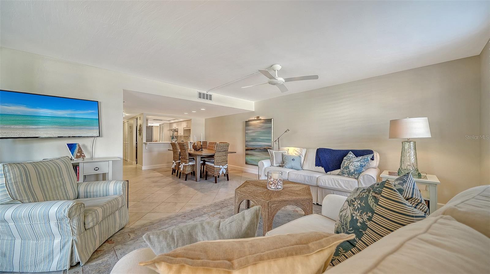 Image 8 of 69 For 8773 Midnight Pass Road 204g