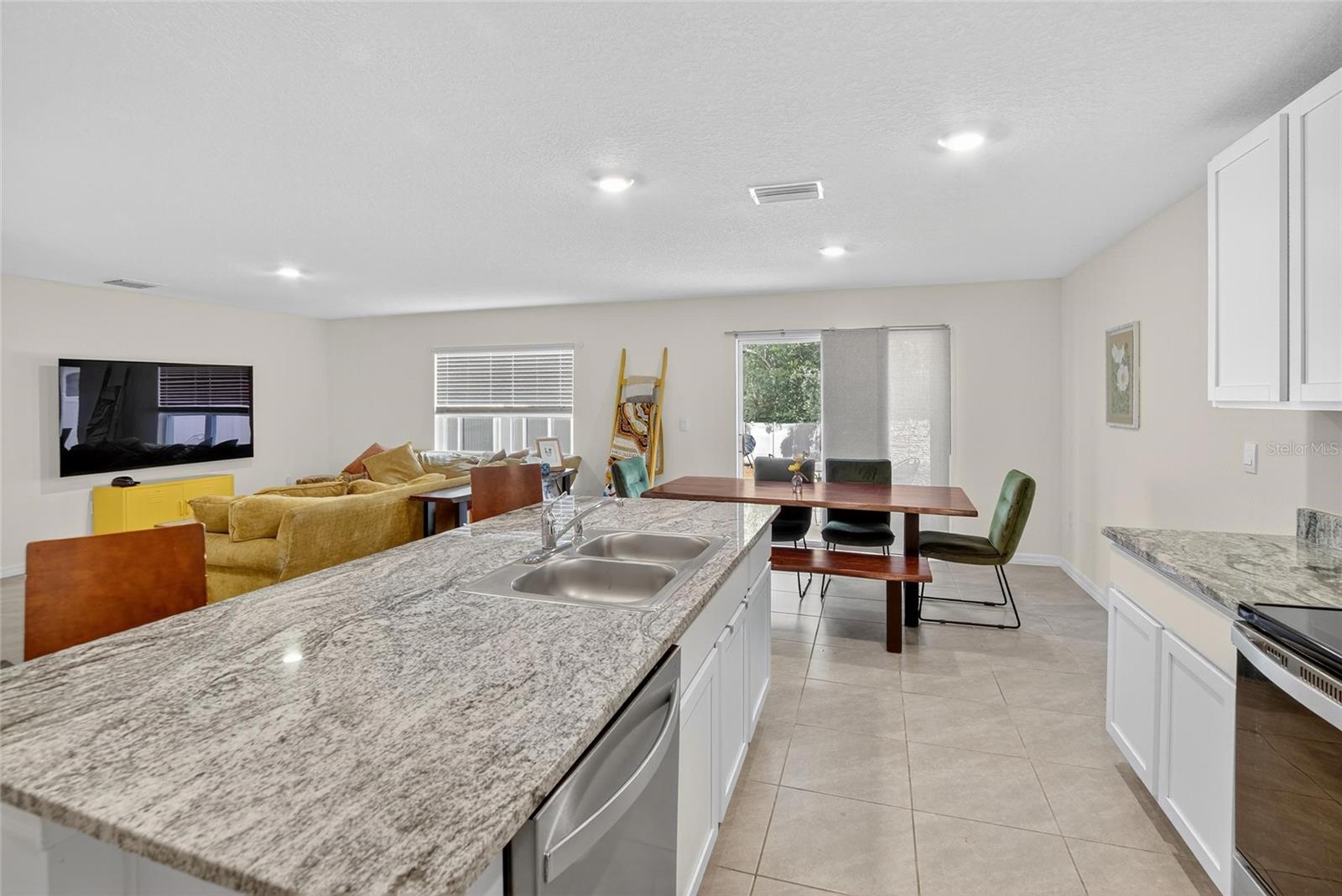 Image 10 of 41 For 7751 Rosewood Garden Loop