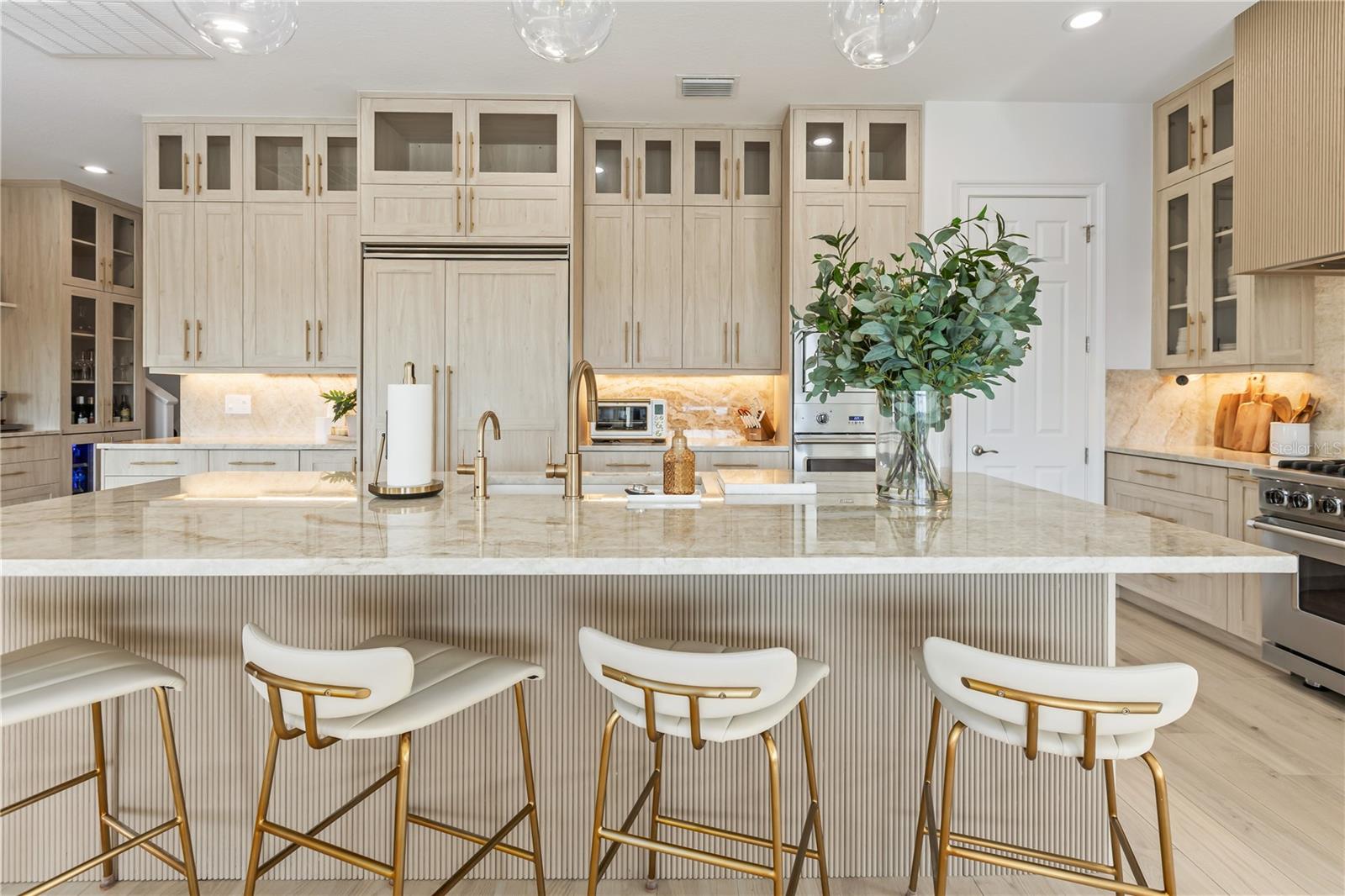 Image 10 of 67 For 8008 Midnight Pass Road