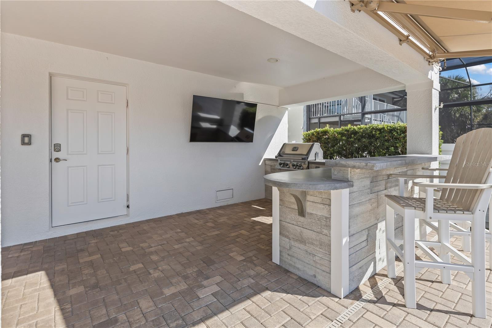 Image 47 of 67 For 8008 Midnight Pass Road