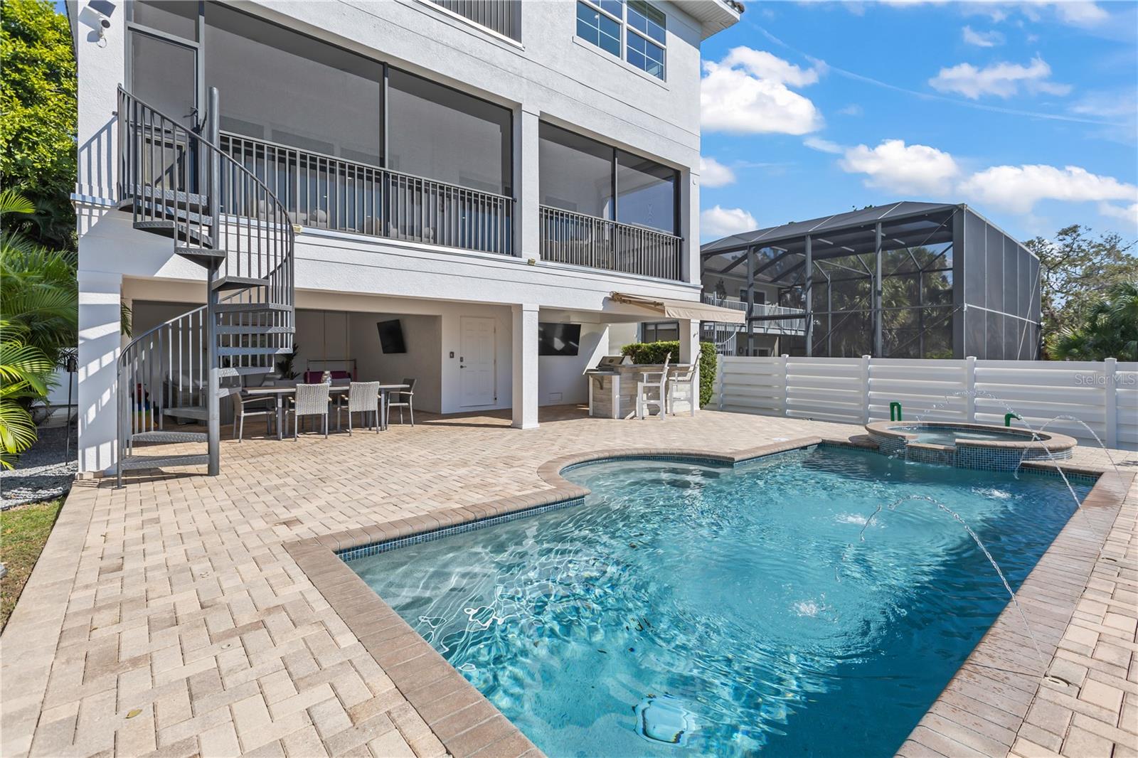 Image 49 of 67 For 8008 Midnight Pass Road