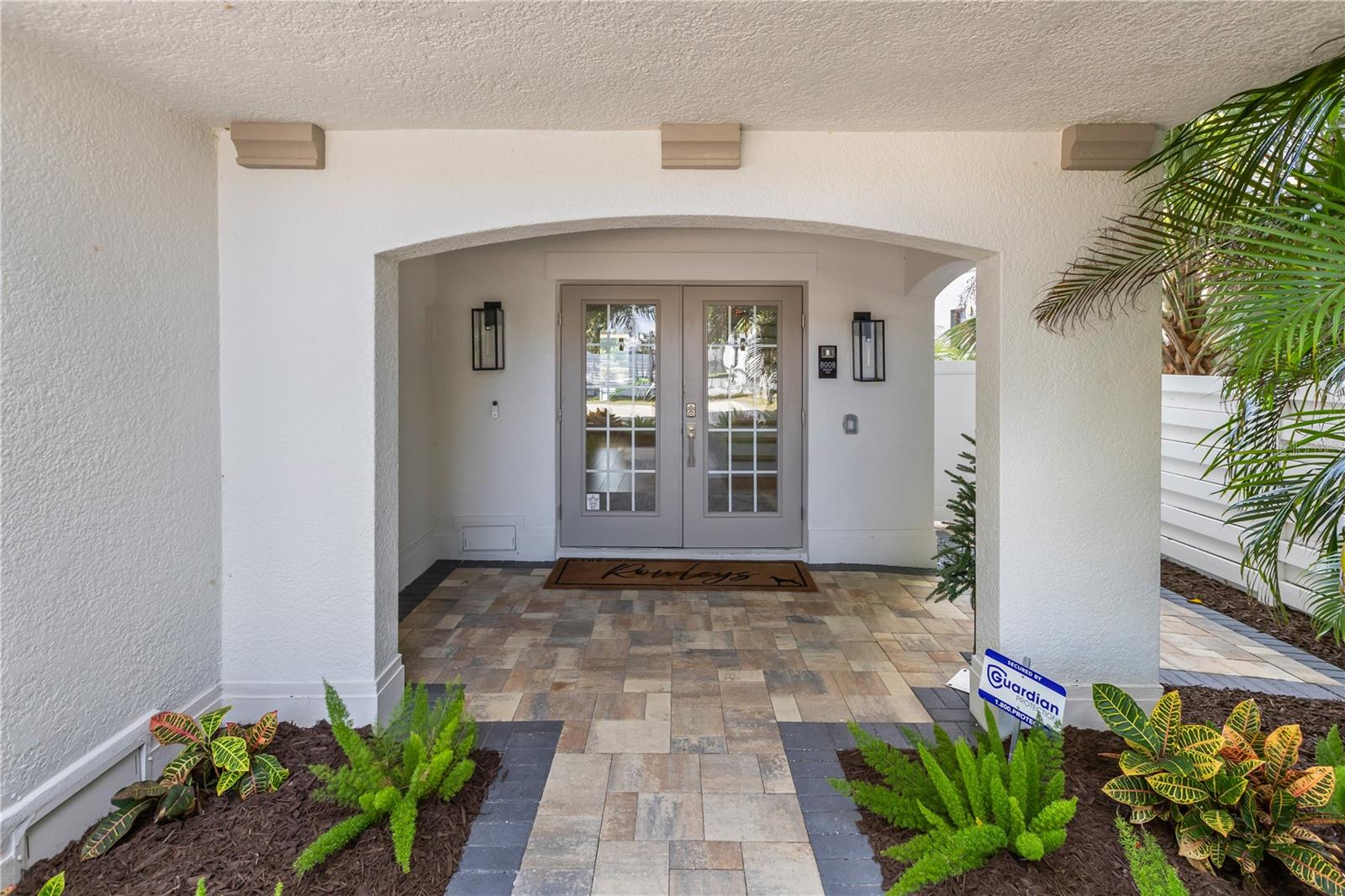 Image 5 of 67 For 8008 Midnight Pass Road