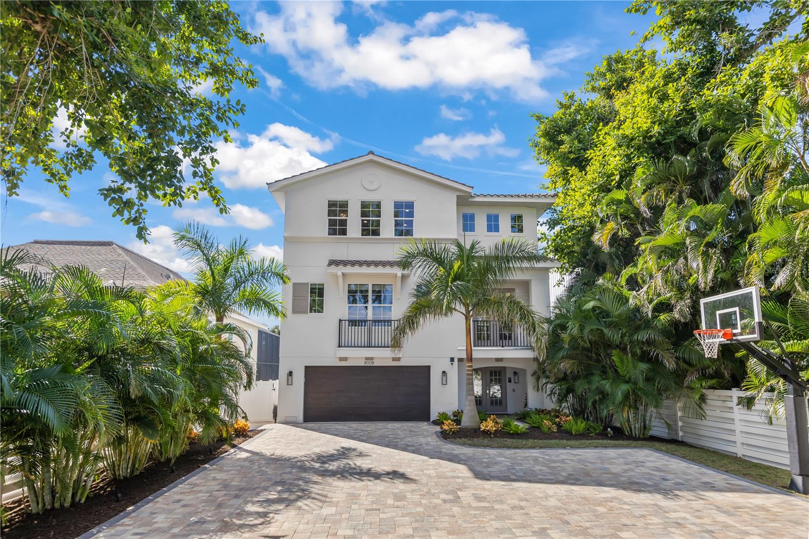 Image 52 of 67 For 8008 Midnight Pass Road