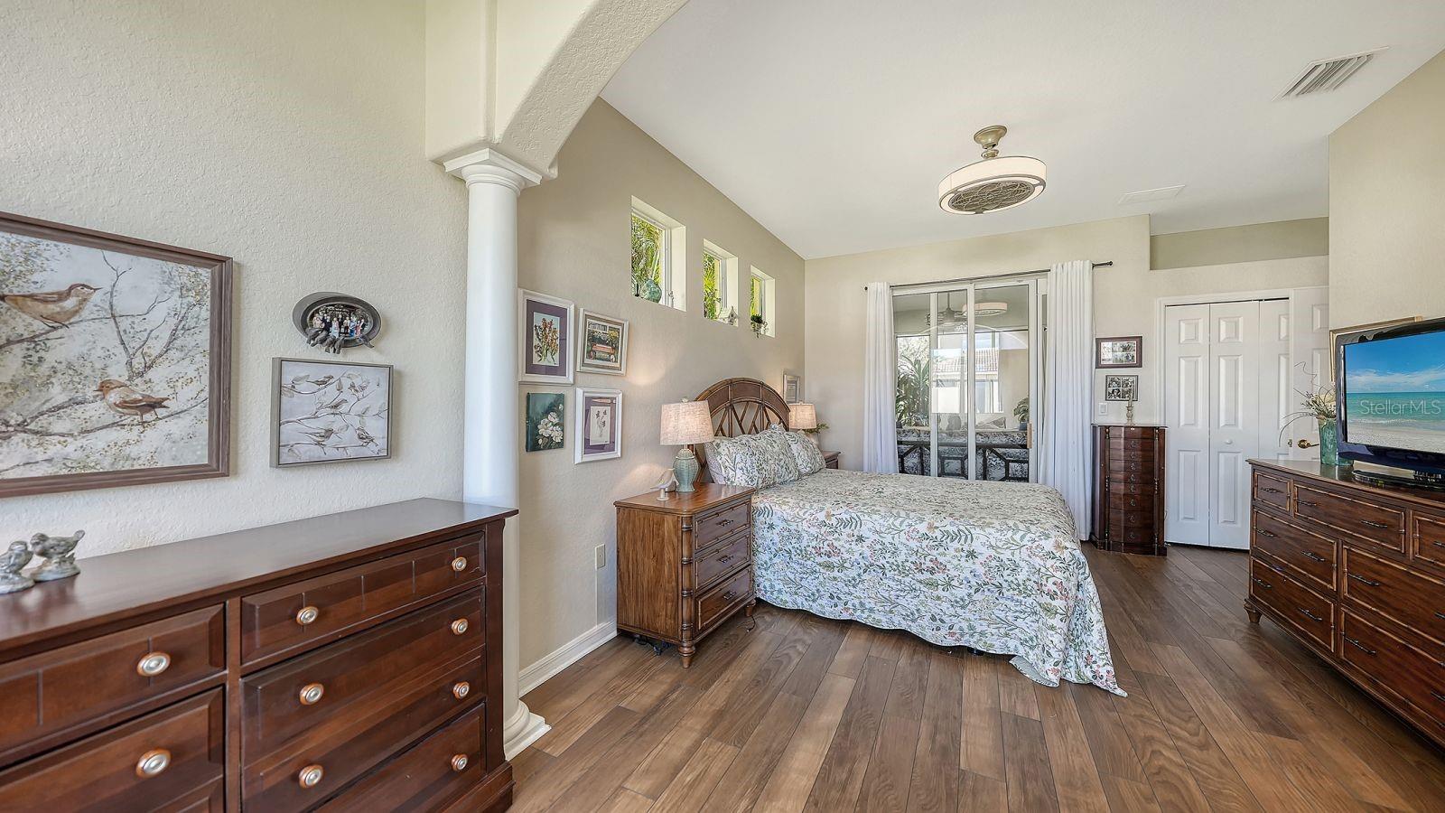 Image 18 of 34 For 7810 33rd Street E