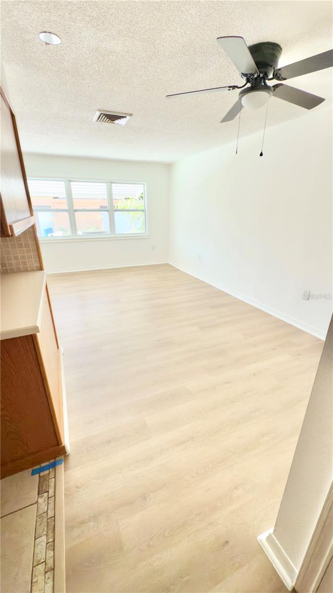 Image 14 of 20 For 4108 Prescott Street