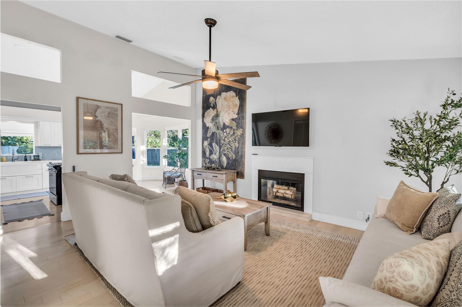 Image 21 of 53 For 1046 Greystone Lane