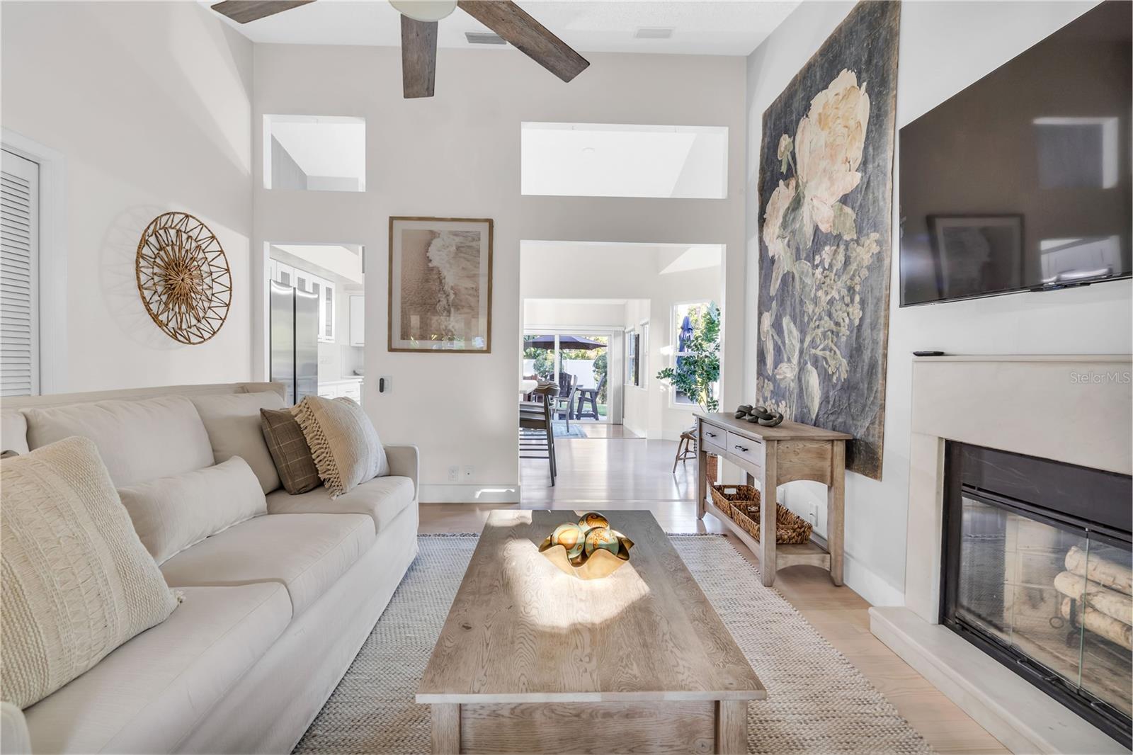 Image 22 of 53 For 1046 Greystone Lane