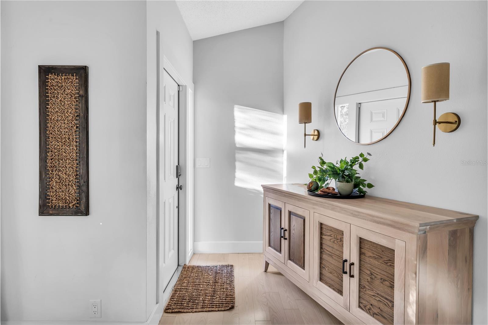 Image 26 of 53 For 1046 Greystone Lane