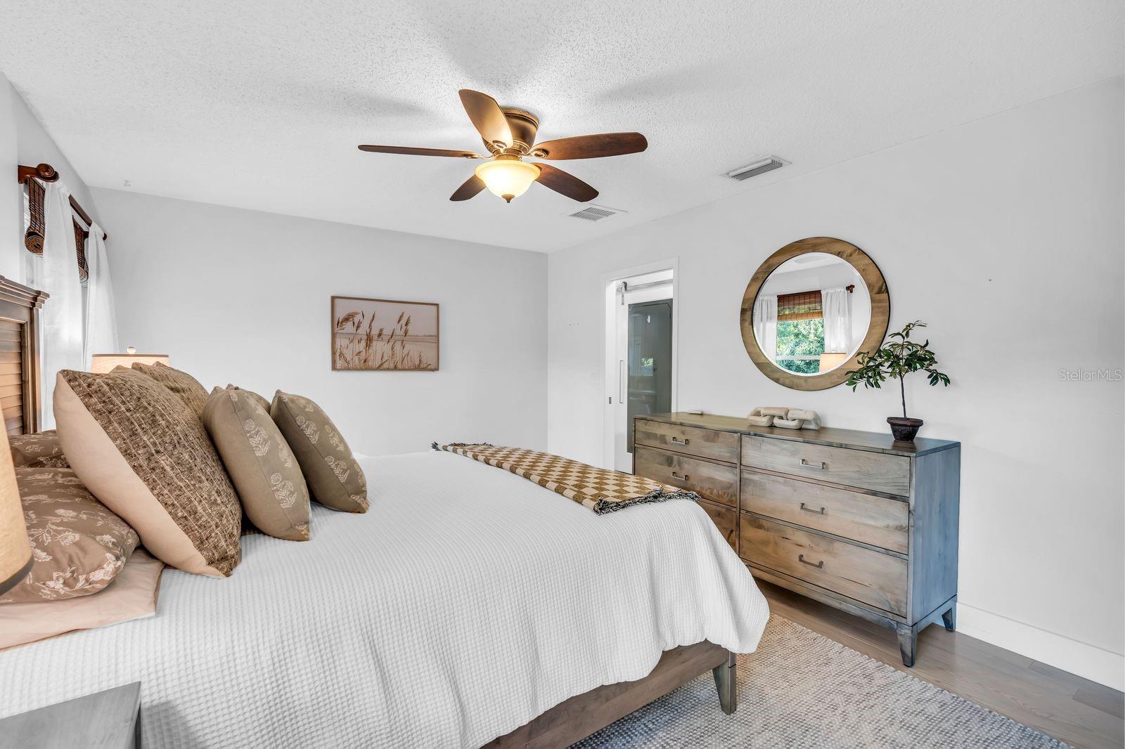 Image 28 of 53 For 1046 Greystone Lane