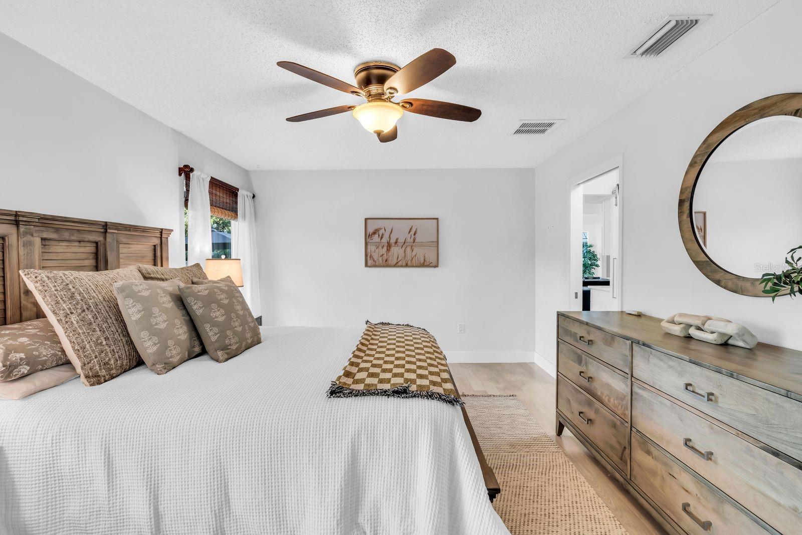 Image 29 of 53 For 1046 Greystone Lane