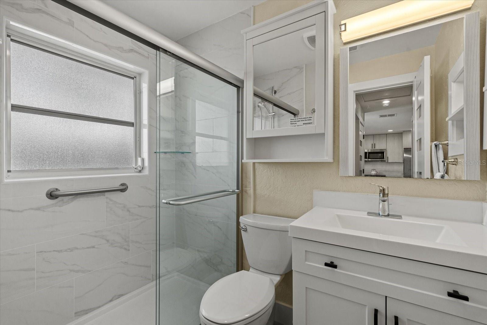 Image 15 of 27 For 5830 Midnight Pass Road 63