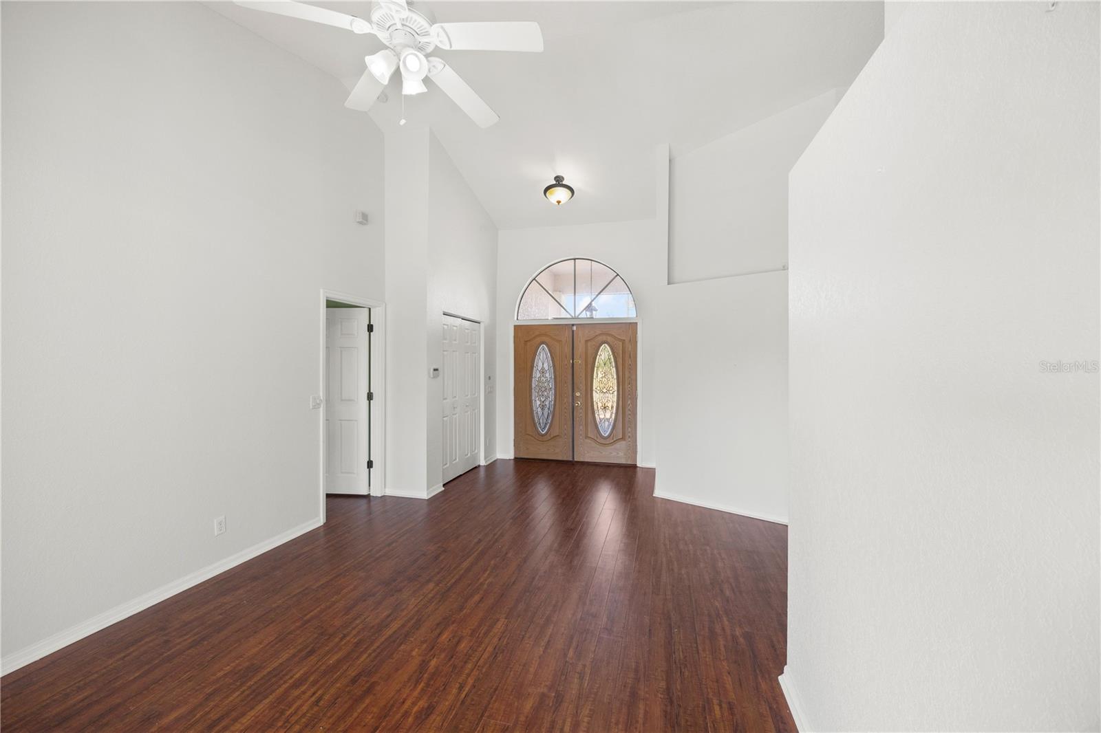 Image 19 of 45 For 2108 Nuremberg Boulevard