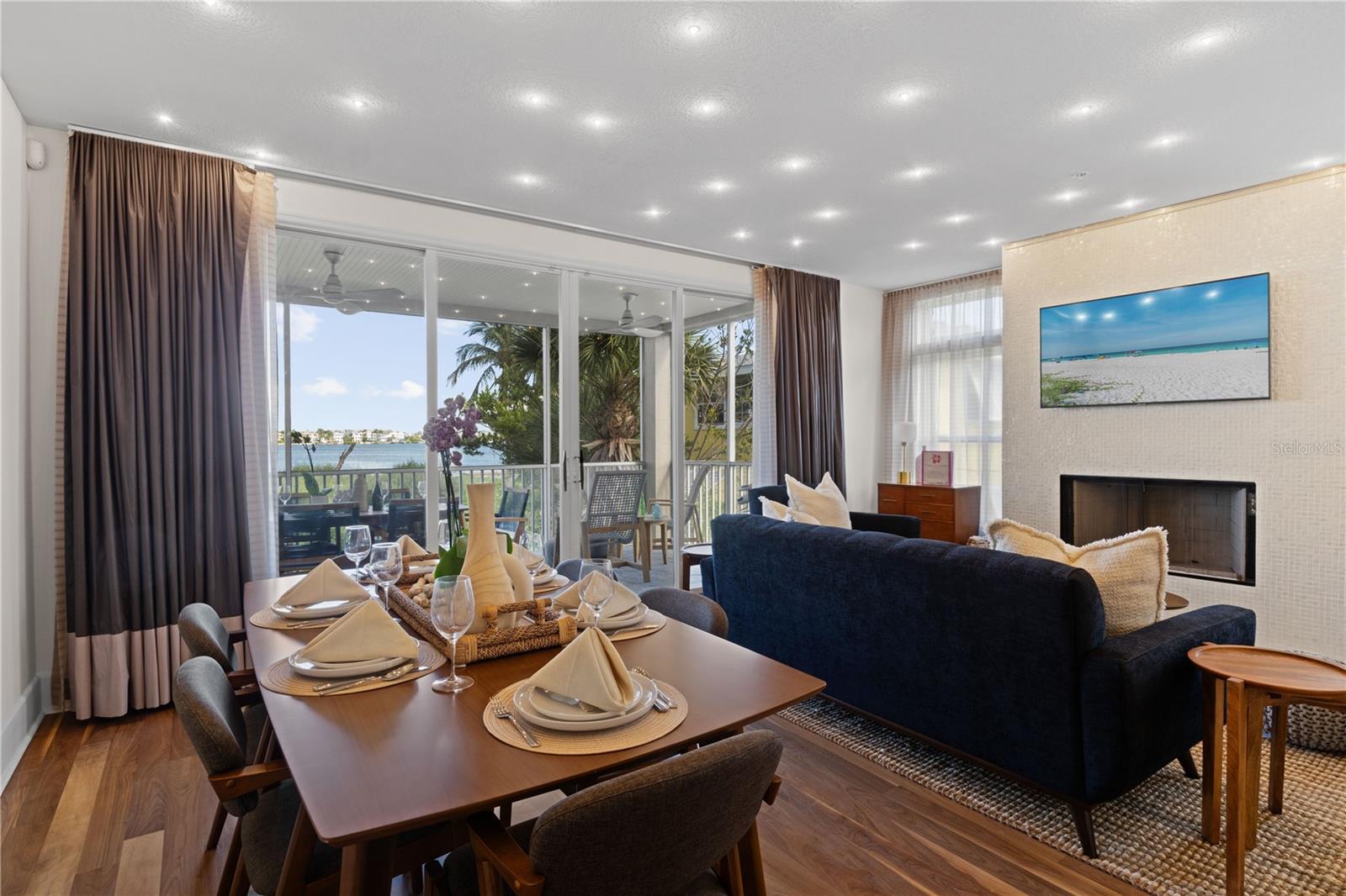 Image 20 of 73 For 301 17th Street N