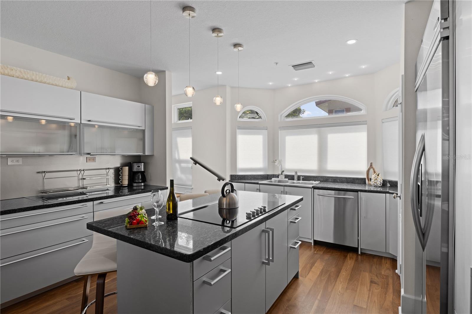 Image 23 of 73 For 301 17th Street N